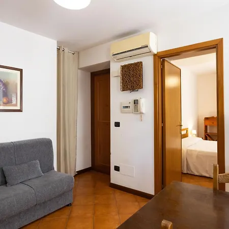 Hola House al Capo-3